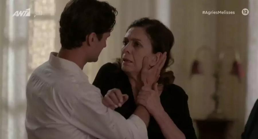 Δεν σταματάει η αποθέωση για την ερμηνεία της Κατερίνας Διδασκάλου: Η σπαρακτική σκηνή που η Μυρσίνη μαθαίνει τον θάνατο του Δούκα στις Άγριες Μέλισσες