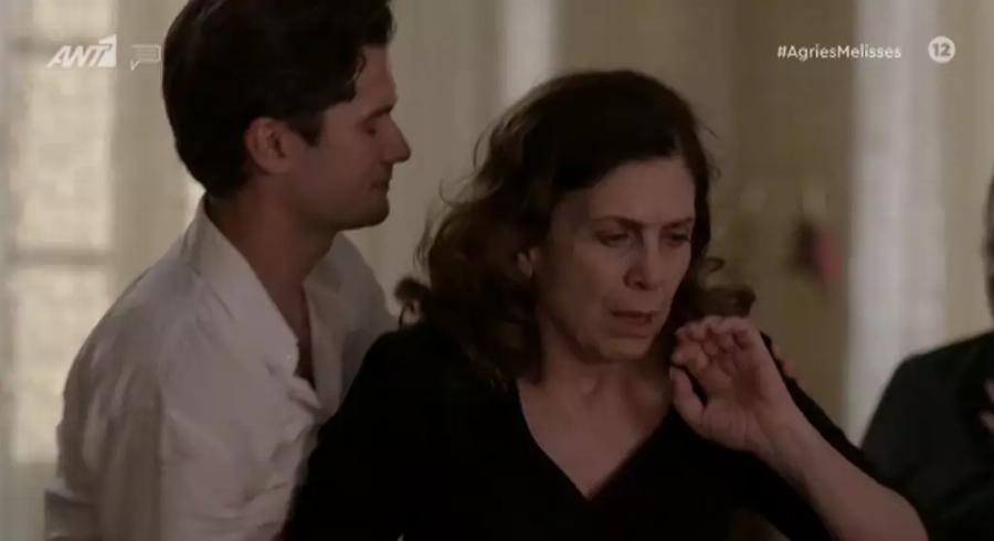 Δεν σταματάει η αποθέωση για την ερμηνεία της Κατερίνας Διδασκάλου: Η σπαρακτική σκηνή που η Μυρσίνη μαθαίνει τον θάνατο του Δούκα στις Άγριες Μέλισσες