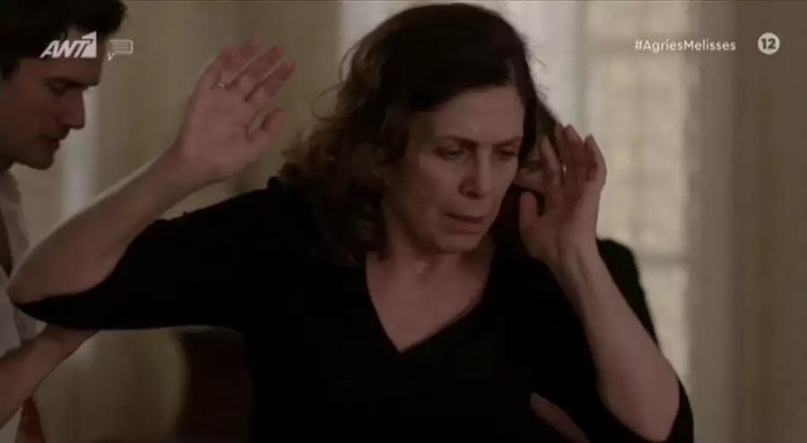 Δεν σταματάει η αποθέωση για την ερμηνεία της Κατερίνας Διδασκάλου: Η σπαρακτική σκηνή που η Μυρσίνη μαθαίνει τον θάνατο του Δούκα στις Άγριες Μέλισσες