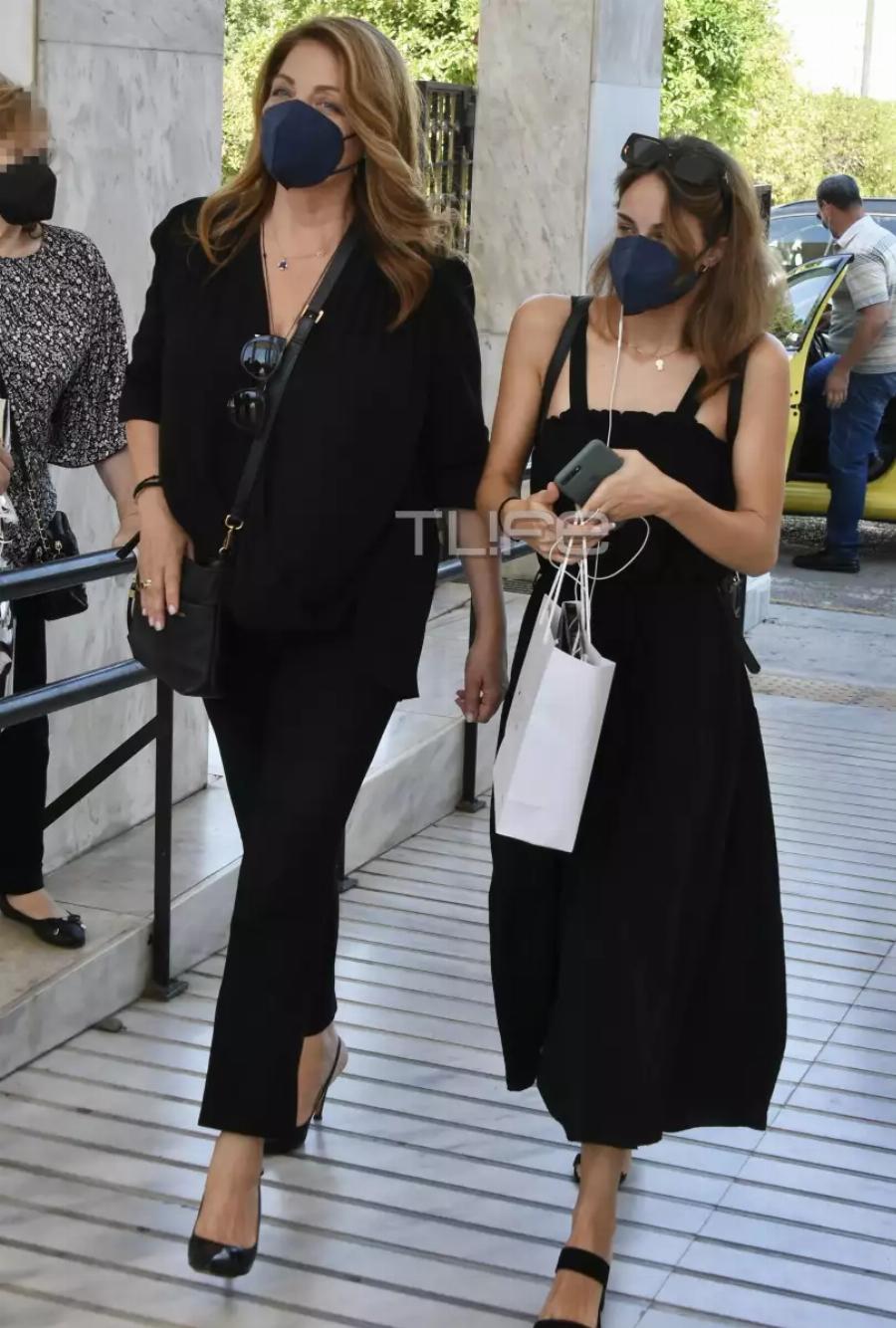 Βαρύ το κλίμα στο ετήσιο μνημόσυνο του Τόλη Βοσκόπουλου στο Α’ Νεκροταφείο Αθηνών