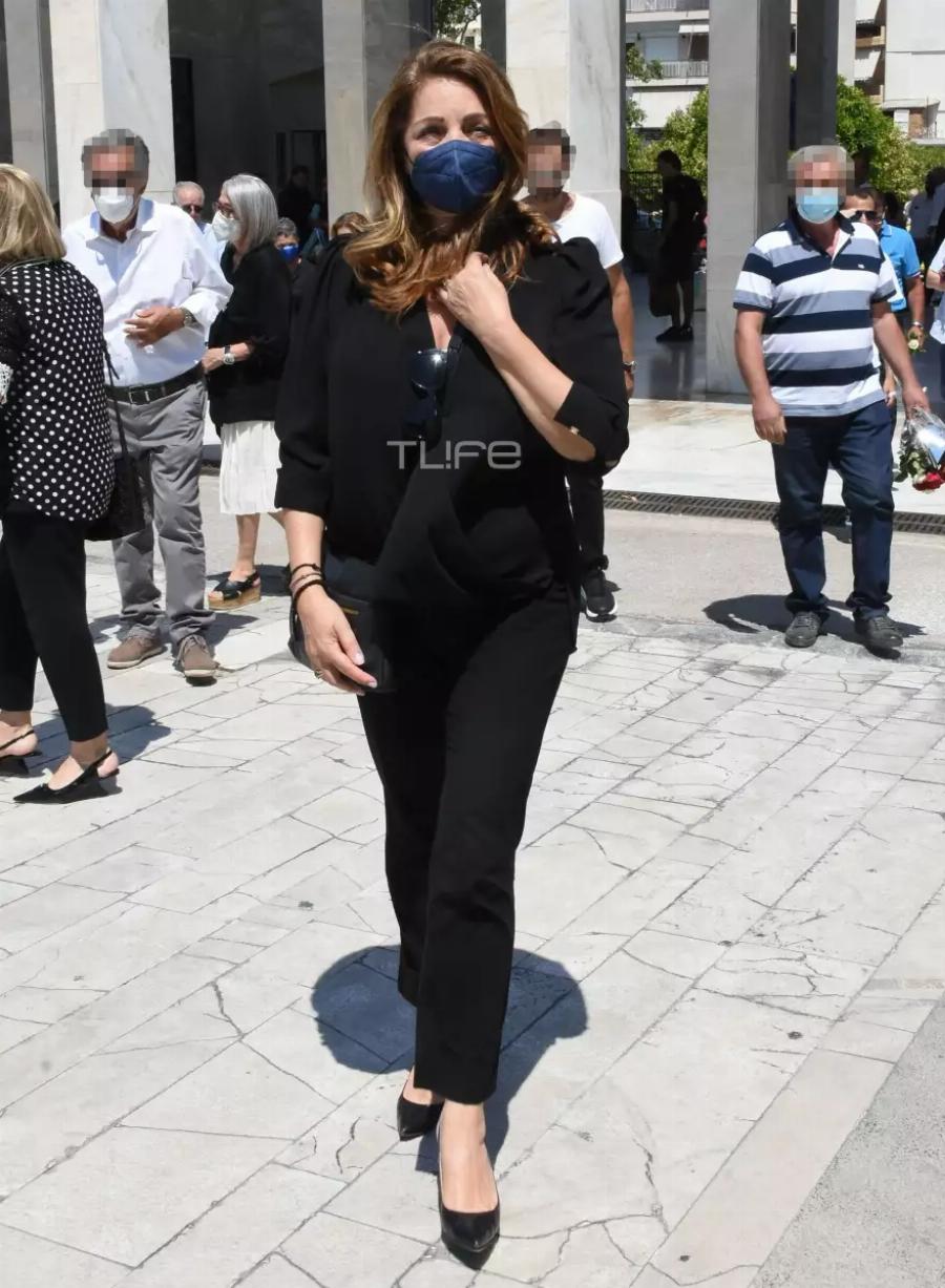 Βαρύ το κλίμα στο ετήσιο μνημόσυνο του Τόλη Βοσκόπουλου στο Α’ Νεκροταφείο Αθηνών