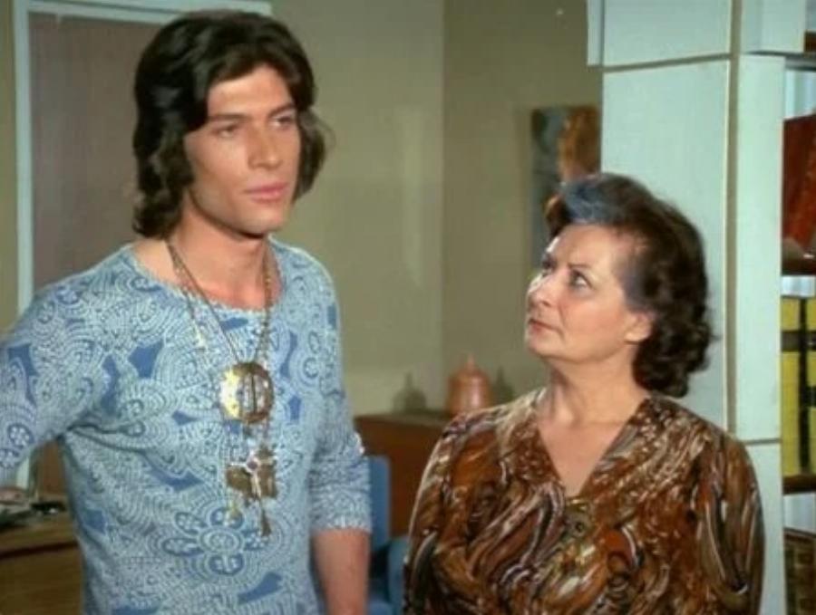 Νίκος Βερλέκης: Τα αγροτικά χρόνια στο χωριό, η διαχρονική γοητεία, η χαμένη καριέρα στο εξωτερικό για μια γυναίκα και η οικογένεια