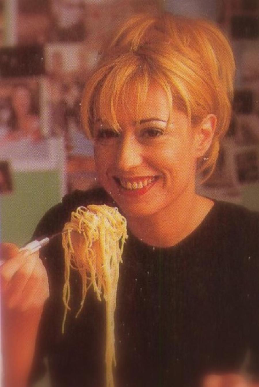 Φωτογραφίες διάσημων Ελληνίδων από το παρελθόν: Έτσι ήταν όταν πρωτοεμφανίστηκαν στην τηλεόραση