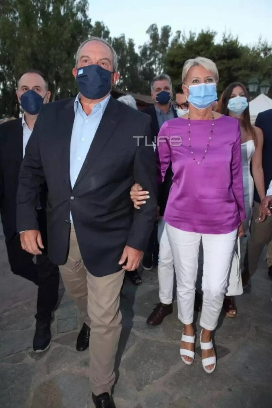 Δεν πήραν τα μάτια από πάνω τους: Η δημόσια εμφάνιση του Κώστα Καραμανλή και της Νατάσας Παζαΐτη που σχολιάστηκε