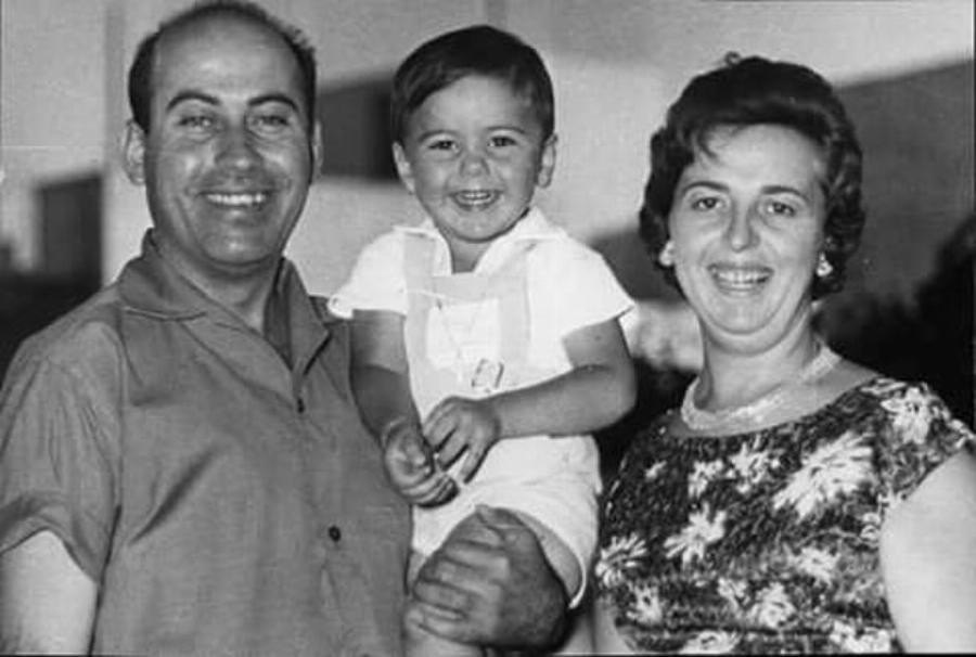 Θανάσης Βέγγος: Η σύσταση και η πτώχευση της εταιρείας παραγωγής του, η κατάσχεση του σπιτιού του και ο άνθρωπος που τον έσωσε