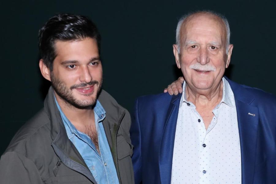 Γιώργος Παπαδάκης: H έκπληξη στην εκπομπή του γιου του – Εμφανίστηκε τηλεφωνικά και η αντίδραση του Φοίβου