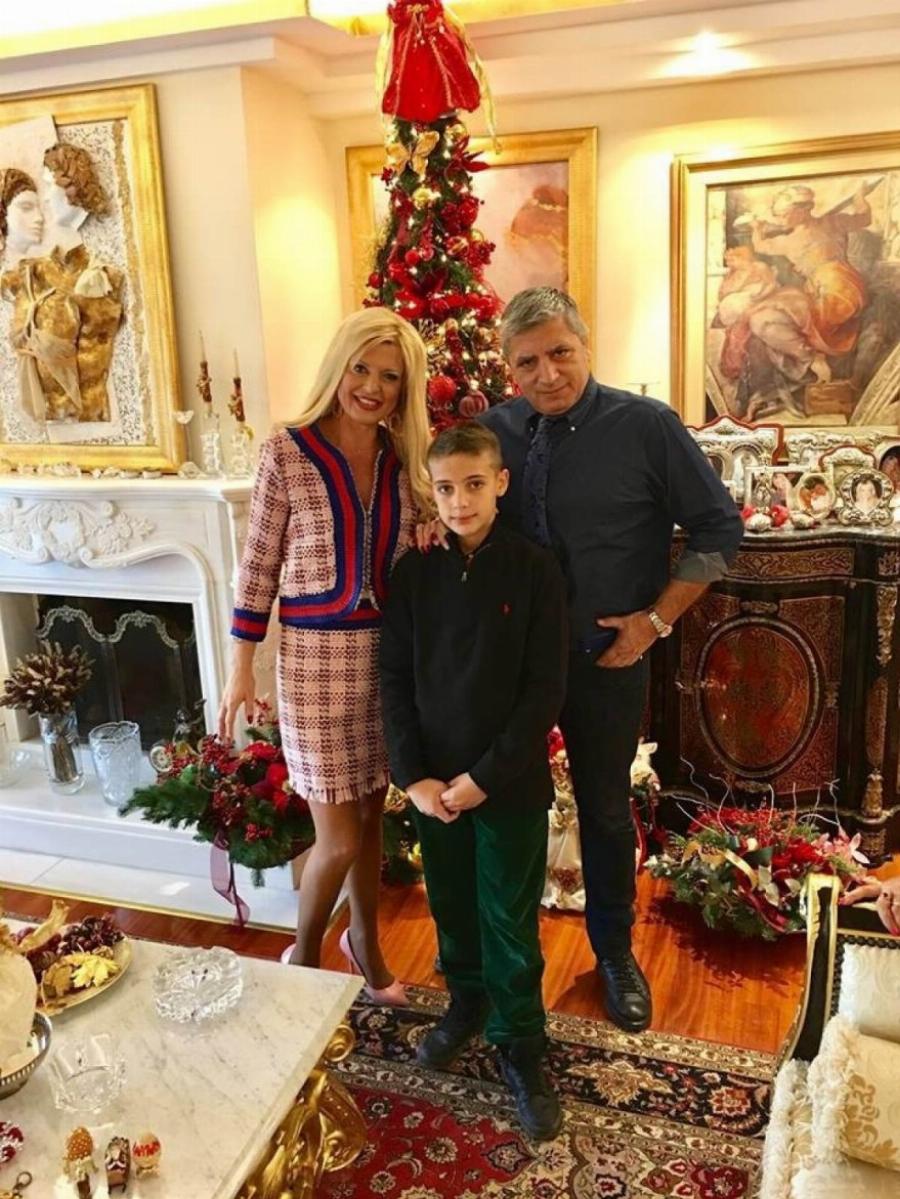 Η απόλυτη χλιδή: Το χρυσό παλάτι της Μαρίνας και του Γιώργου Πατούλη στα Βόρεια Προάστια  – Τώρα το νοικιάζουν