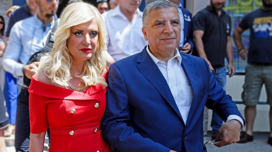 Η απόλυτη χλιδή: Το χρυσό παλάτι της Μαρίνας και του Γιώργου Πατούλη στα Βόρεια Προάστια  – Τώρα το νοικιάζουν