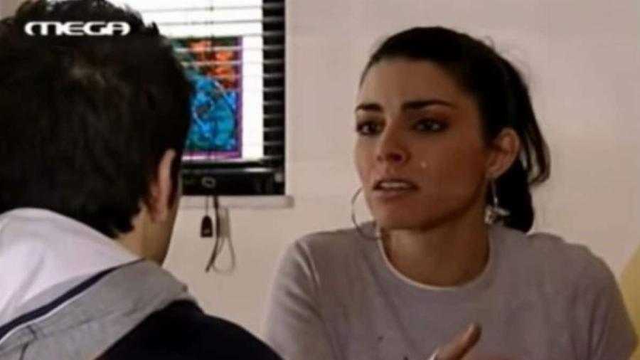 Ευτυχισμένοι μαζί: Θυμάστε τη Ραλλού την καθηγήτρια που είχε ερωτευτεί ο Μάρκος; Θα πάθετε πλάκα με το πώς είναι σήμερα