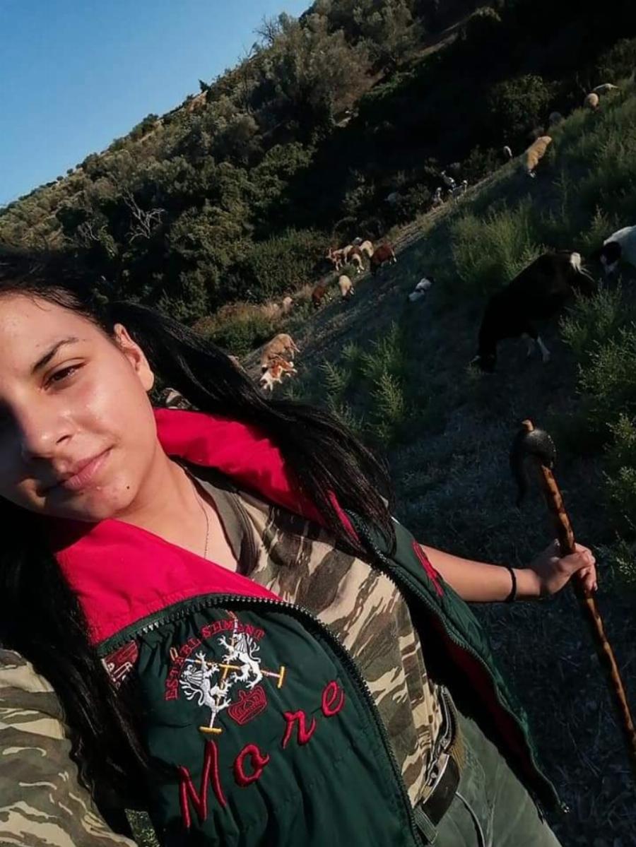«Τα γίδια δεν τα αφήνω για όλα τα εκατομμύρια του κόσμου»: Η ιστορία της 20χρονης κτηνοτρόφου, Μαρία Ρέτσα