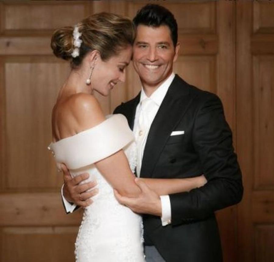 Σάκης Ρουβάς: Η δουλειά ως οικοδόμος, ο χωρισμός των γονιών του, ο έρωτας με τη Ζυγούλη και ο θάνατος που τον τσάκισε