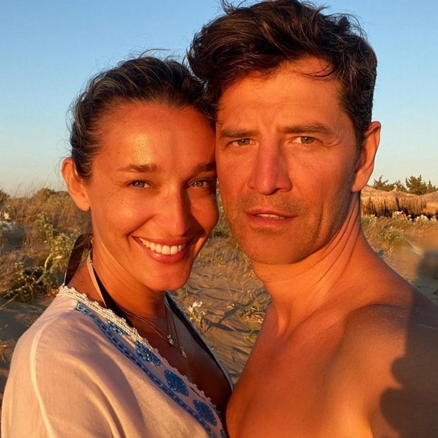 Σάκης Ρουβάς: Η δουλειά ως οικοδόμος, ο χωρισμός των γονιών του, ο έρωτας με τη Ζυγούλη και ο θάνατος που τον τσάκισε