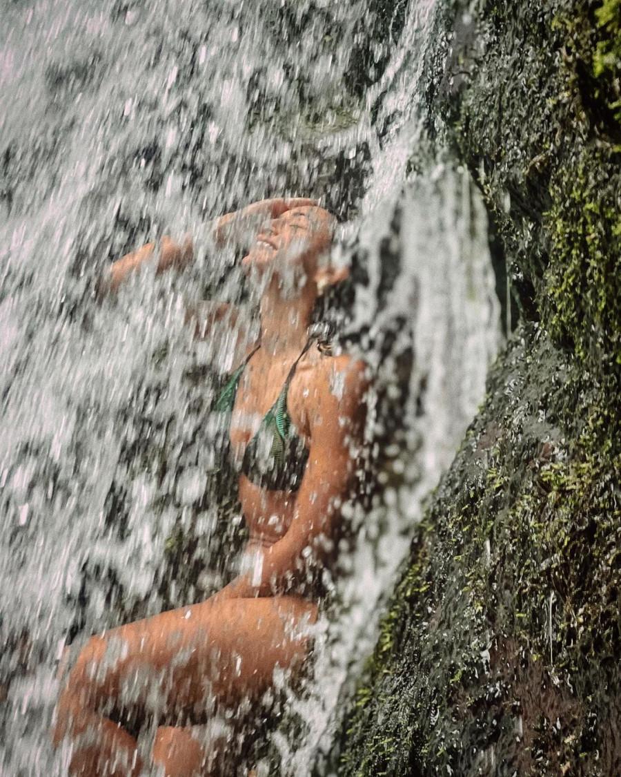 Ο εναλλακτικός τρόπος διακοπών της Ευγενίας Σαμαρά αποκάλυψε και τις τέλειες αναλογίες της