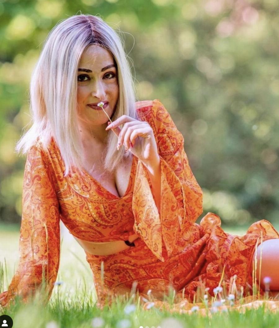 Χαμογελάει και ζει ξανά: Η Ιωάννα Παλιοσπύρου απολαμβάνει το καλοκαίρι με χαμόγελο και αισιοδοξία και στέλνει ένα υπέροχο μήνυμα