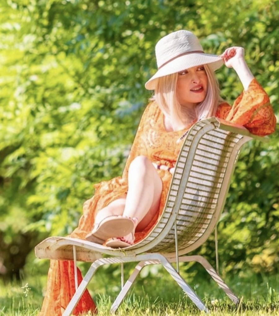 Χαμογελάει και ζει ξανά: Η Ιωάννα Παλιοσπύρου απολαμβάνει το καλοκαίρι με χαμόγελο και αισιοδοξία και στέλνει ένα υπέροχο μήνυμα