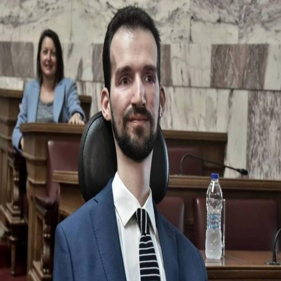 Στέλιος Κυμπουρόπουλος: Η αμήχανη στιγμή που έφυγε από δεξίωση στο Προεδρικό Μέγαρο επειδή δεν είχε ράμπα για να μπει