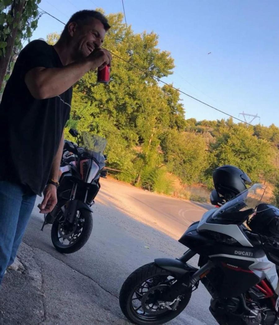 Σαν να μην πέρασε μία μέρα: Τότε ήταν 25 και τώρα 49  – Τι κάνει ο «Νικόλας» από το Κων/νου και Ελένης