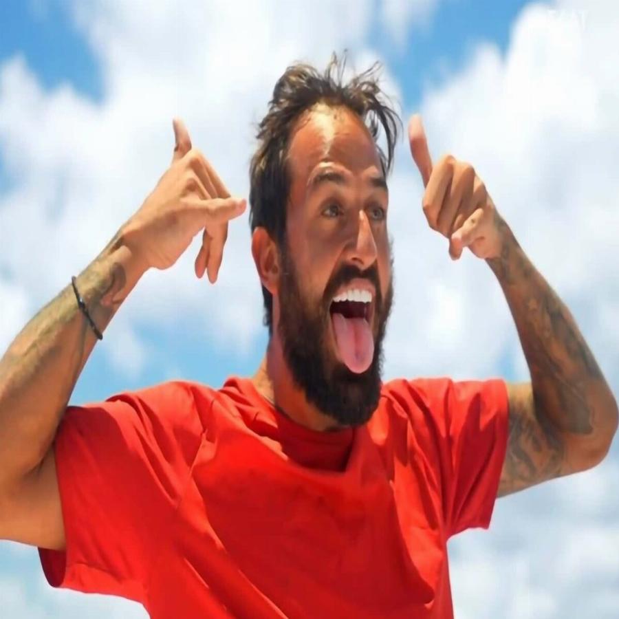 Άρης Σοϊλέδης: «Αν κερδίσει το Survivor, θα κάνει υπερπολυτελή ζωή και θα νοικιάζει βίλες στη Γλυφάδα»