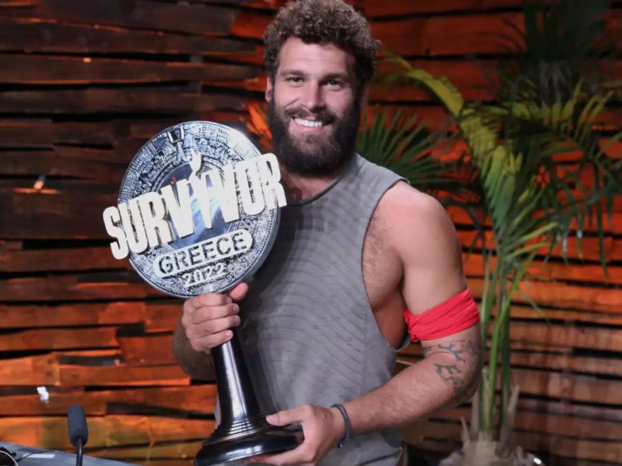 Μεγάλος τελικός Survivor: Ο Στάθης Σχίζας ο νικητής του φετινού ριάλιτι και η αποκάλυψη που έκανε για το έπαθλο