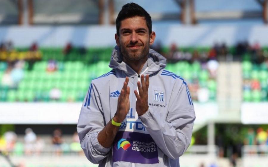 Ο Μίλτος Τεντόγλου αποδεικνύει το μεγαλείο του: Έστειλε βίντεο σε μαθητή με μαθησιακές δυσκολίες για να τον ενθαρρύνει & να του ευχηθεί