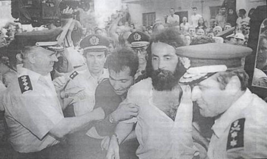 Θεόφιλος Σεχίδης: Ο άνθρωπος που τεμάχισε μάνα, πατέρα, αδελφή, γιαγιά, θείο και έψυξε τα μυαλά τους για να τα μελετήσει