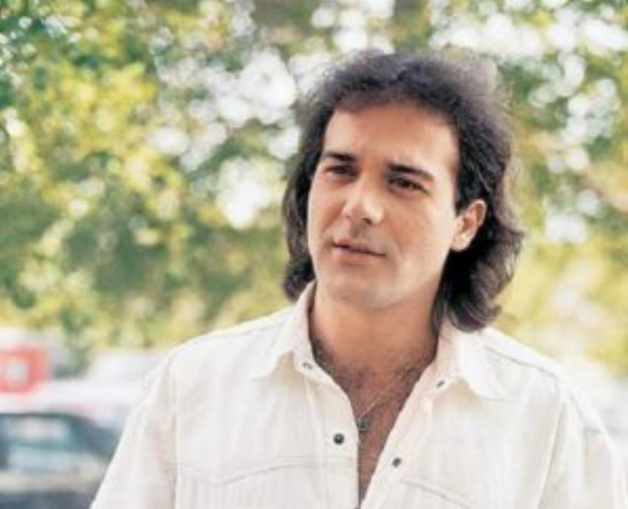 Οι «αστέρες της βιντεοκασέτας»: Που βρίσκονται σήμερα 28 αγαπημένοι πρωταγωνιστές της «χρυσής» εποχής του ’80