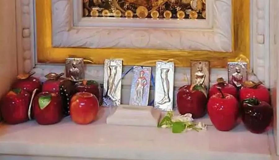 Αγία Ειρήνη Χρυσοβαλάντου: Σήμερα αγιάζονται τα μήλα της ατεκνίας