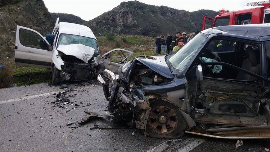 Θλίψη και θρήνος για τον 23χρονο Νίκο και την 15χρονη Ελίσα που πέθαναν σε τροχαίο στον Κίσσαμο Χανίων