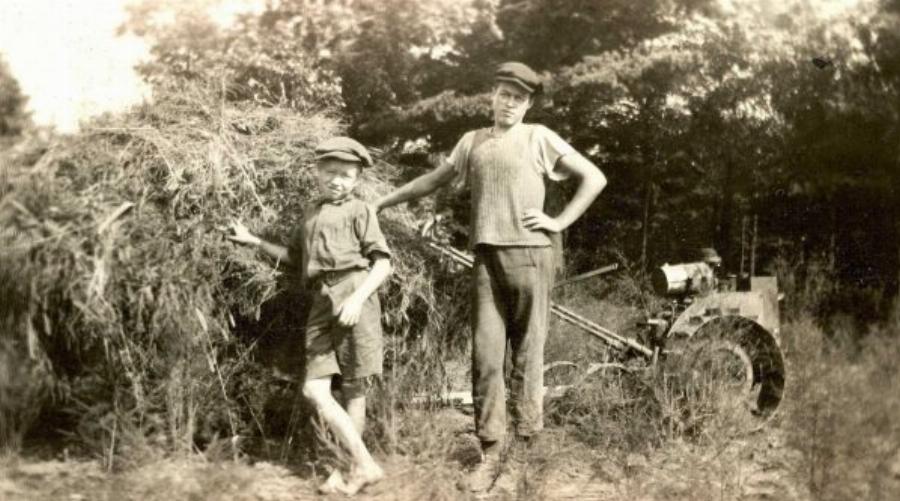 Από το μηδέν στην απόλυτη επιτυχία: Η θαυμαστή ιστορία του εφευρέτη του «τάπερ» – Ήταν πάμπτωχός και όταν έγινε πάμπλουτος τα παράτησε όλα