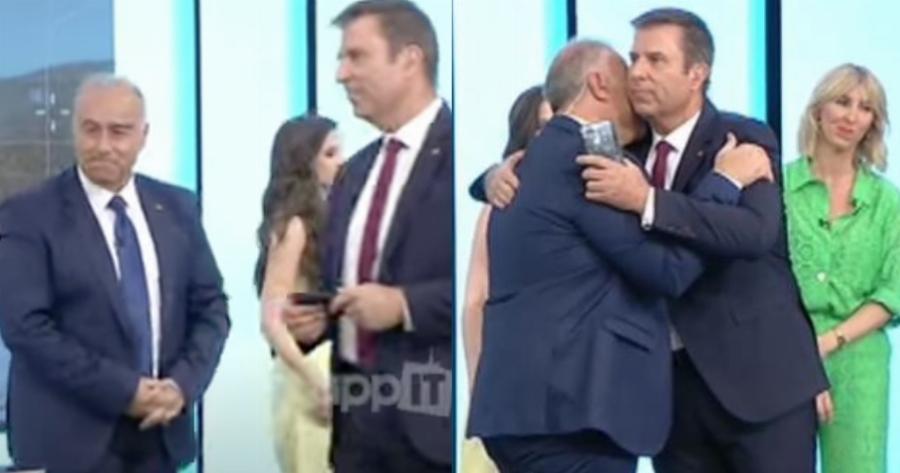 Εκπομπή Αντέννα: Οι Πρωινοί Τύποι αποχαιρέτησαν με δάκρυα στα μάτια στο πιο αξιοπρεπές φινάλε εκπομπής