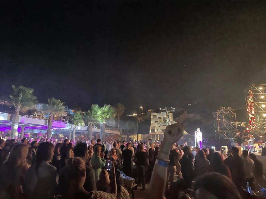 O Νίκος Βέρτης τρέλανε την Μύκονο μέχρι τα ξημερώματα: Στα 700.000 ευρώ έφτασαν οι εισπράξεις σε μια νύχτα