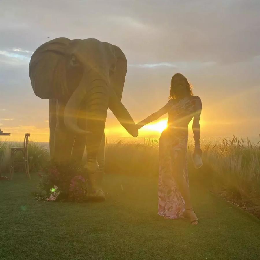 Βάφτισαν τα παιδιά τους με νονά την Ευγενία Νιάρχου ο Ευάγγελος Μπούσης και ο Πίτερ Ντούντας