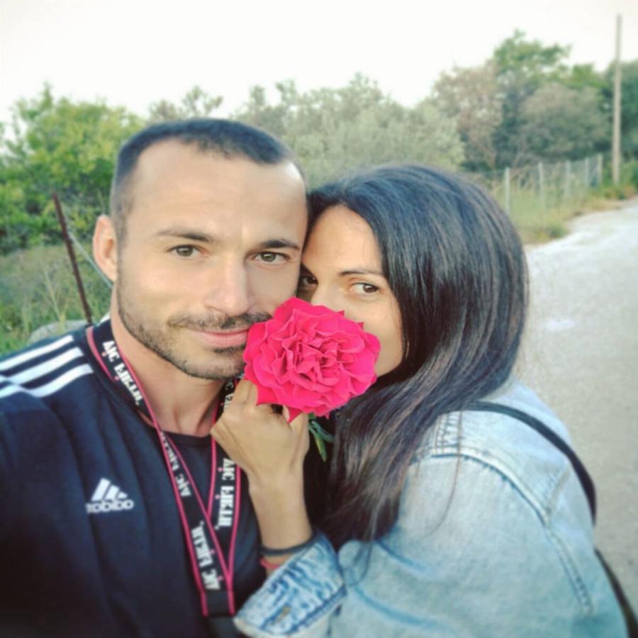 Ανθή Βούλγαρη: «Ο σύζυγός μου δεν λάκισε όταν διαγνώστηκα με όγκο στο κεφάλι, αν και ήμασταν λίγο καιρό μαζί»