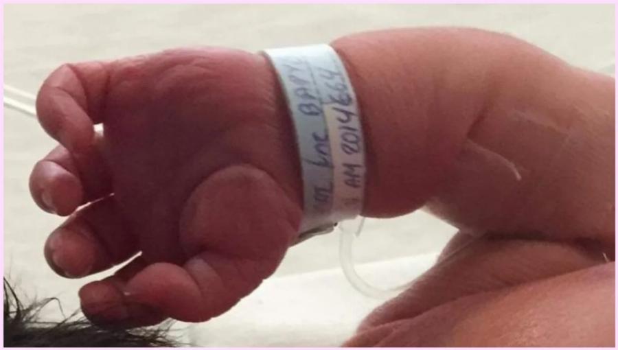 Παναγιώτης – Νεκτάριος: Βρέφος δυο ημερών δίνει την δίκη του μάχη και χρειάζεται βοήθεια