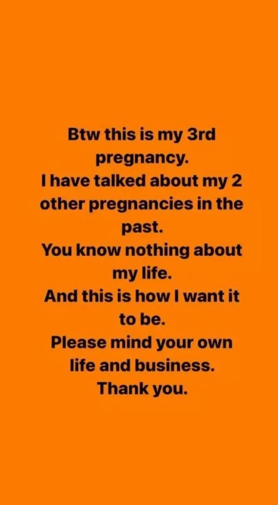 Το ξέσπασμα της Τζούλιας Αλεξανδράτου: «Αυτή είναι η τρίτη μου εγκυμοσύνη. Δεν ξέρετε τίποτα για τη ζωή μου. Και έτσι θέλω να μείνει αυτό.»