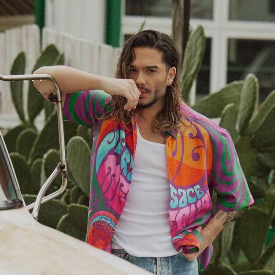 Πιο ερωτευμένος από ποτέ ο Χρήστος Μάστορας: Οι αγκαλιές και τα φιλιά στο Κουκάκι με τη νέα του σύντροφο