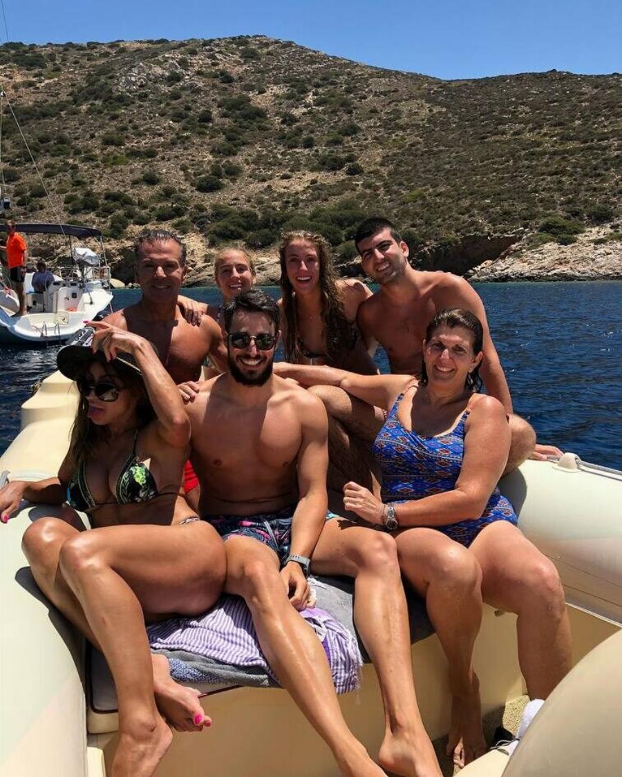 Χρήστος Κουτέλας: Ράγισαν καρδιές με το αντίο της συντρόφου του μοντέλου που έφυγε από την ζωή ξαφνικά