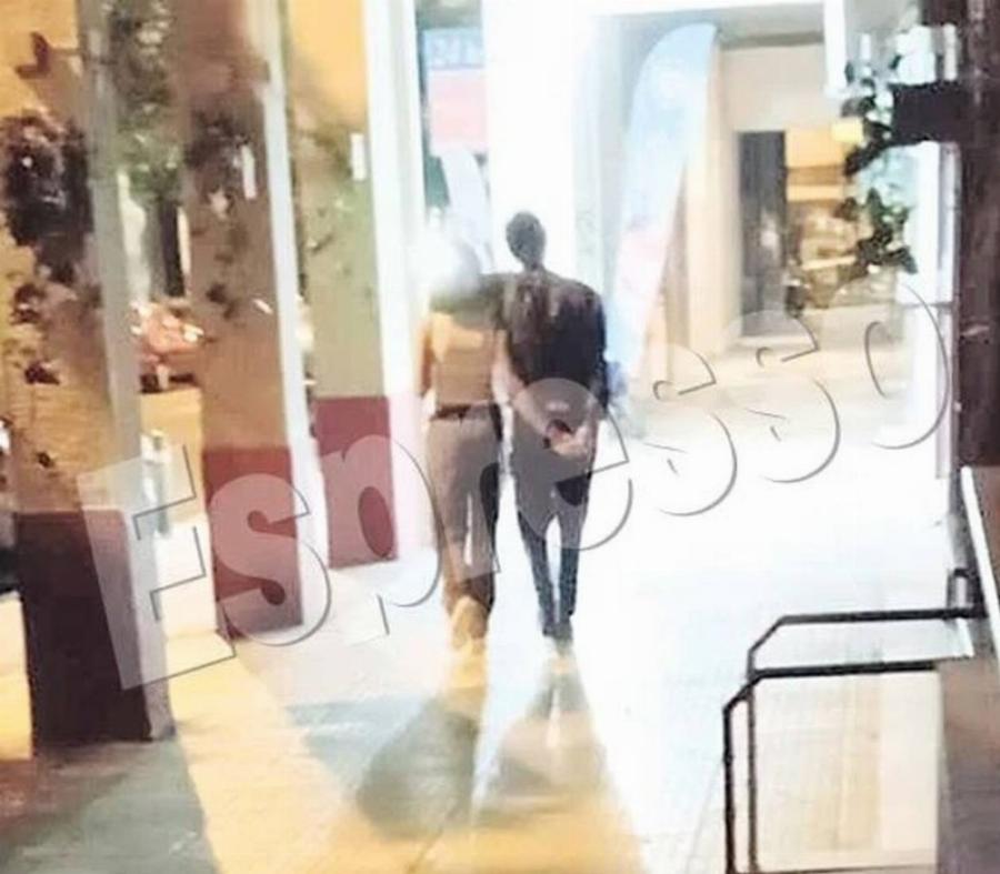 Νέος έρωτας στην ζωή του: Αυτή είναι η νέα σύντροφος του Χρήστου Μάστορα – Το τρυφερό στιγμιότυπο που έπιασαν οι παπαράτσι