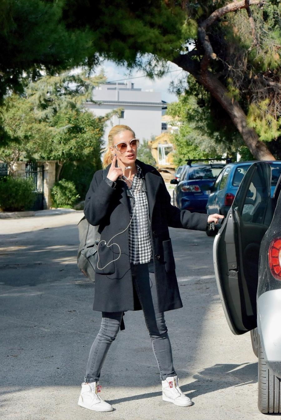 Ζέτα Μακρυπούλια: Τα 10 χρόνια σχέσης με τον Χατζηγιάννη, ο άδοξος χωρισμός, η επιθυμία να κάνει παιδιά και το πολυτελές σπίτι στη Βούλα