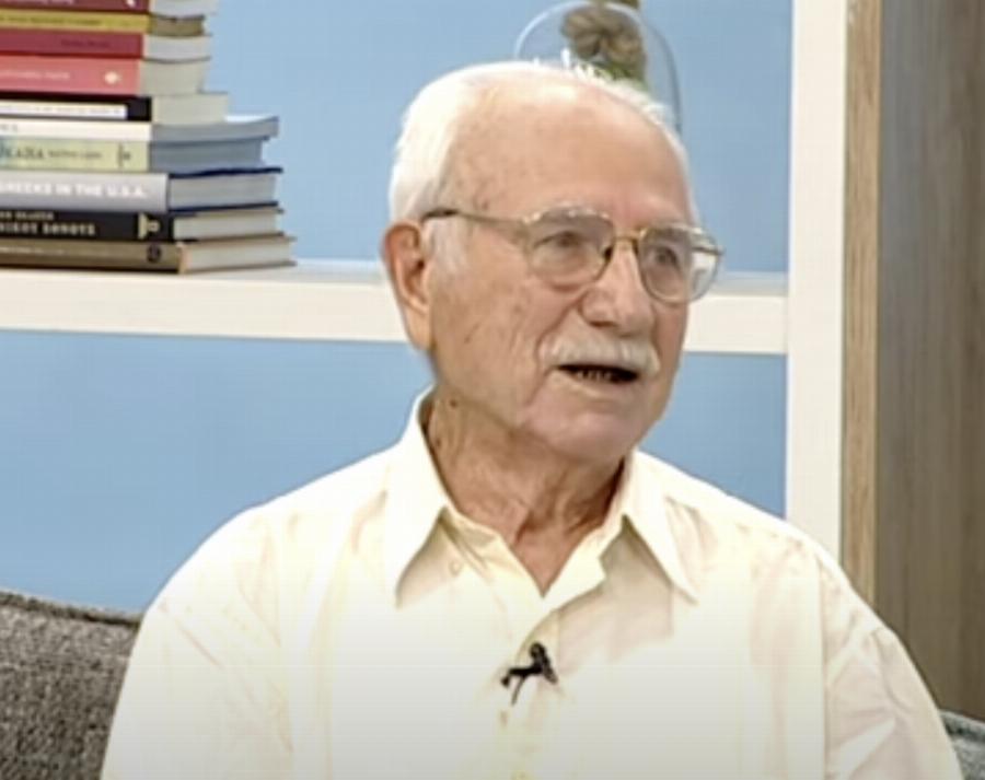 Ηράκλειο: Ο 88χρονος που πήρε πτυχίο από το Πανεπιστήμιο Κρήτης τώρα ετοιμάζεται για μεταπτυχιακό
