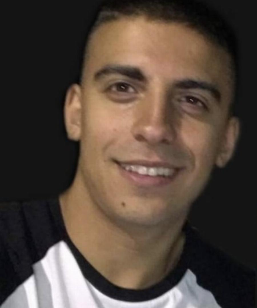 Τι έδειξε η νεκροτομή για τον θάνατο του φοιτητή στην Σίφνο: Η covid δίνει παρενέργειες στην καρδιά και στο αναπνευστικό»