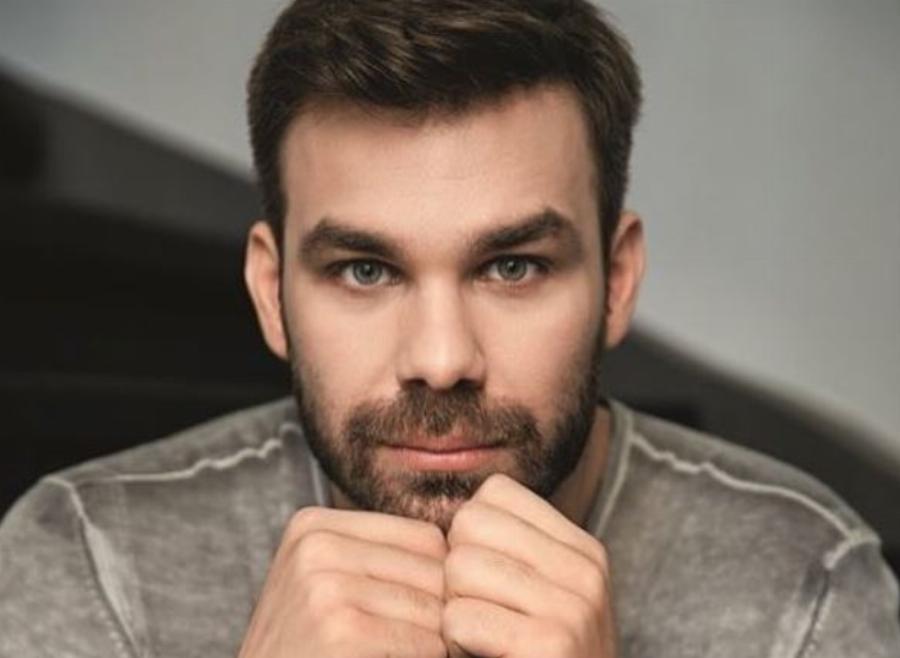 Γιώργος Σαμπάνης: Οι άγνωστες πληροφορίες για τον τραγουδιστή, η νέα του σχέση και τα 14 μετάλλια