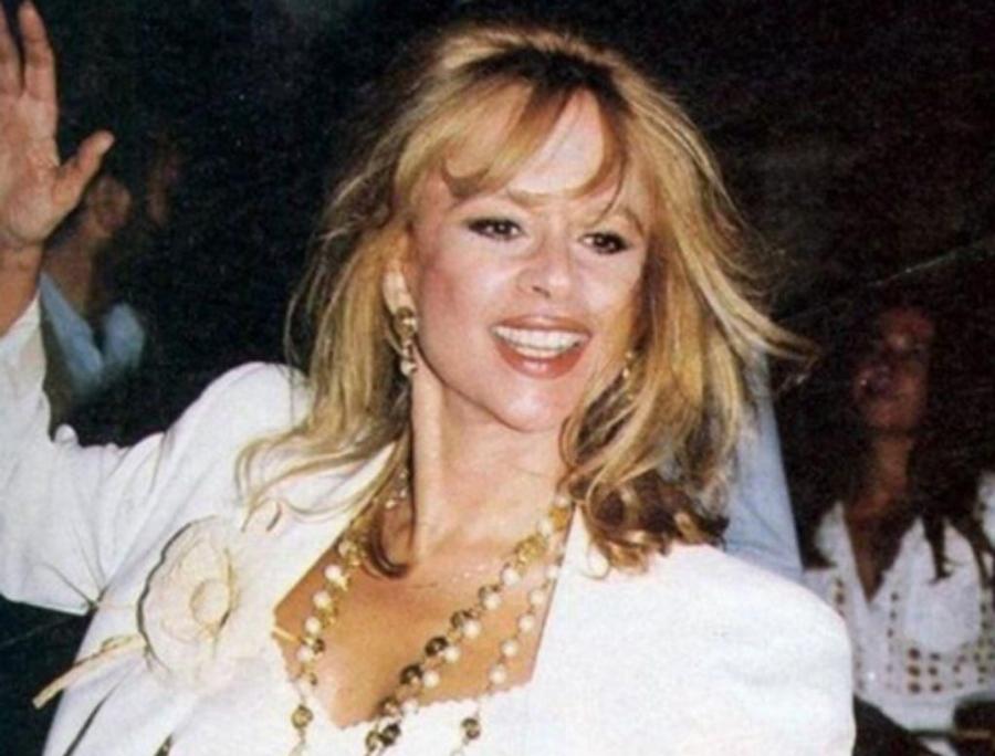 «Έχω κάτι σοβαρό οπότε έχετε γεια βρυσούλες!»:  Βίντεο με τα τελευταία λόγια της Αλίκης Βουγιουκλάκη