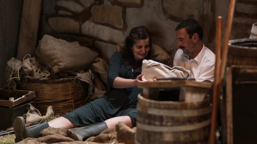 Δεν σταματάει η αποθέωση για την ερμηνεία της Κατερίνας Διδασκάλου: Η σπαρακτική σκηνή που η Μυρσίνη μαθαίνει τον θάνατο του Δούκα στις Άγριες Μέλισσες