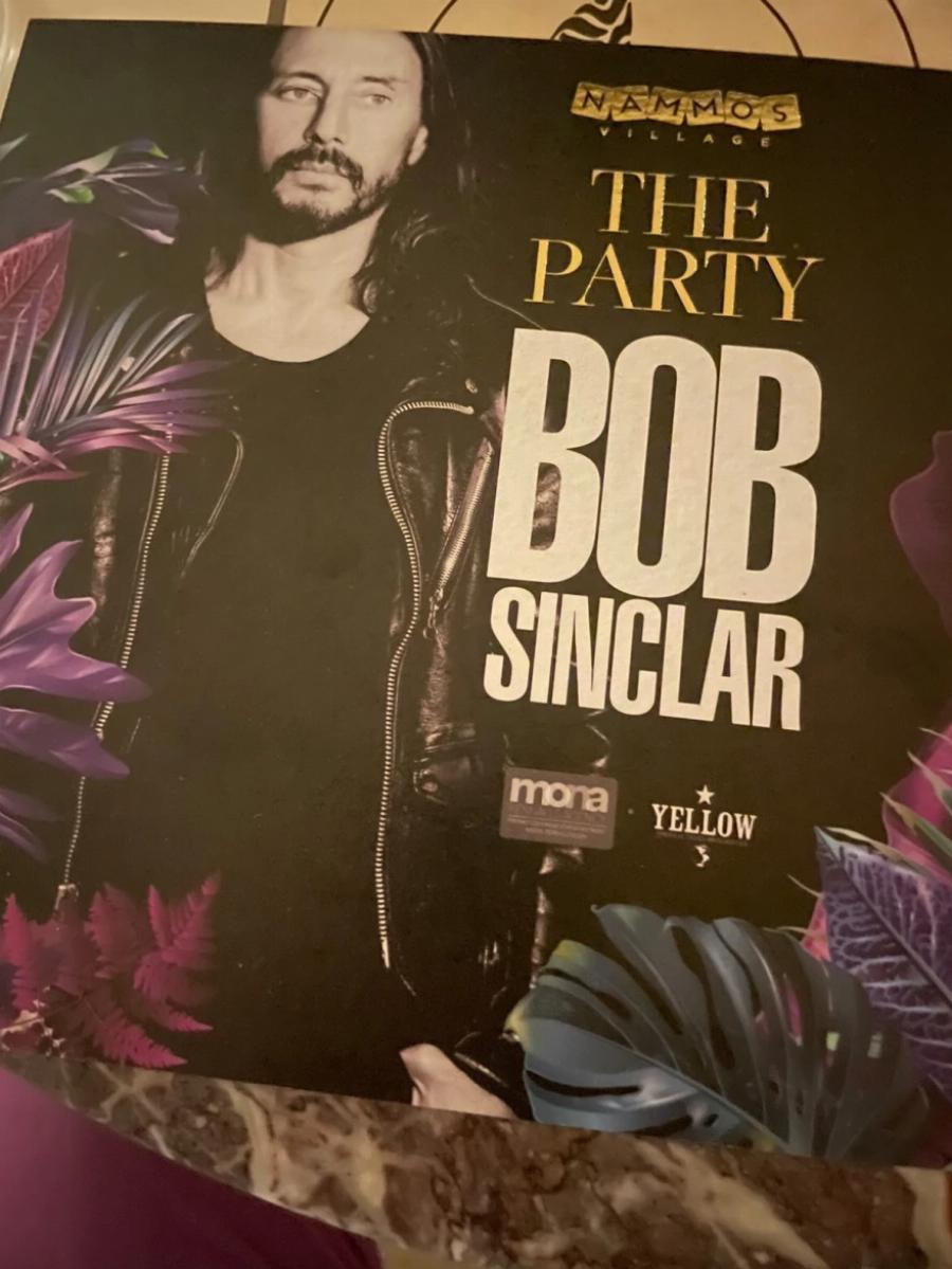 Καταραμένη φτώχεια: Το υπερπολυτελές πάρτι για «γερά» πορτοφόλια στην Μύκονο και ο τζίρος των εκατομμυρίων ευρώ