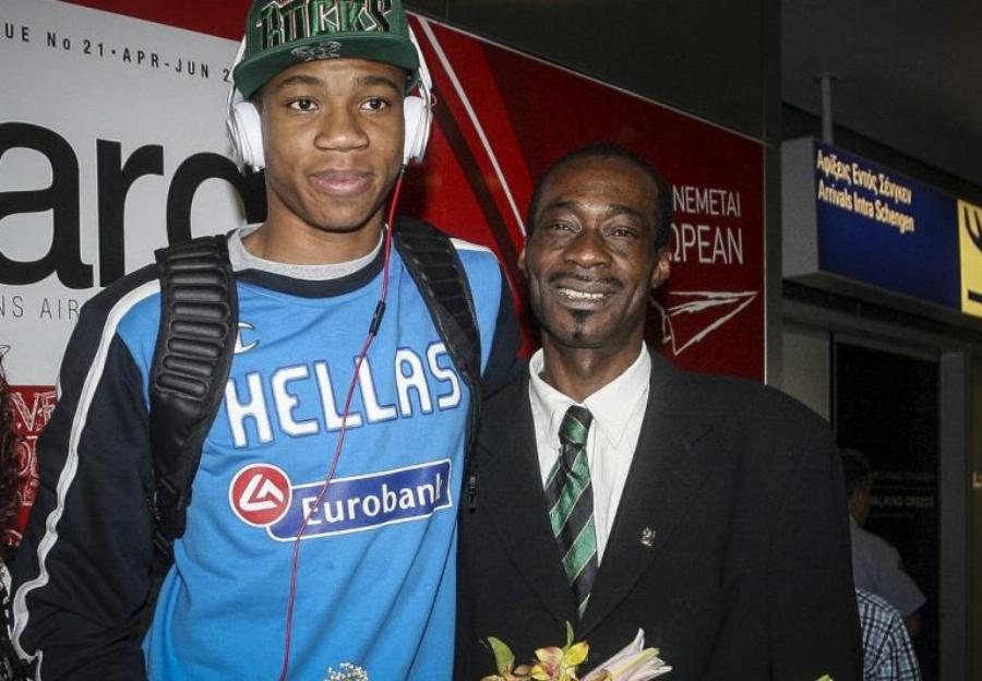 Σπουδαίος Γιάννης για ακόμα μια φορά: Ο Αντετοκούνμπο δεν είχε περίθαλψη μέχρι τα 18, θέλει να την προσφέρει σε όσους δεν την έχουν