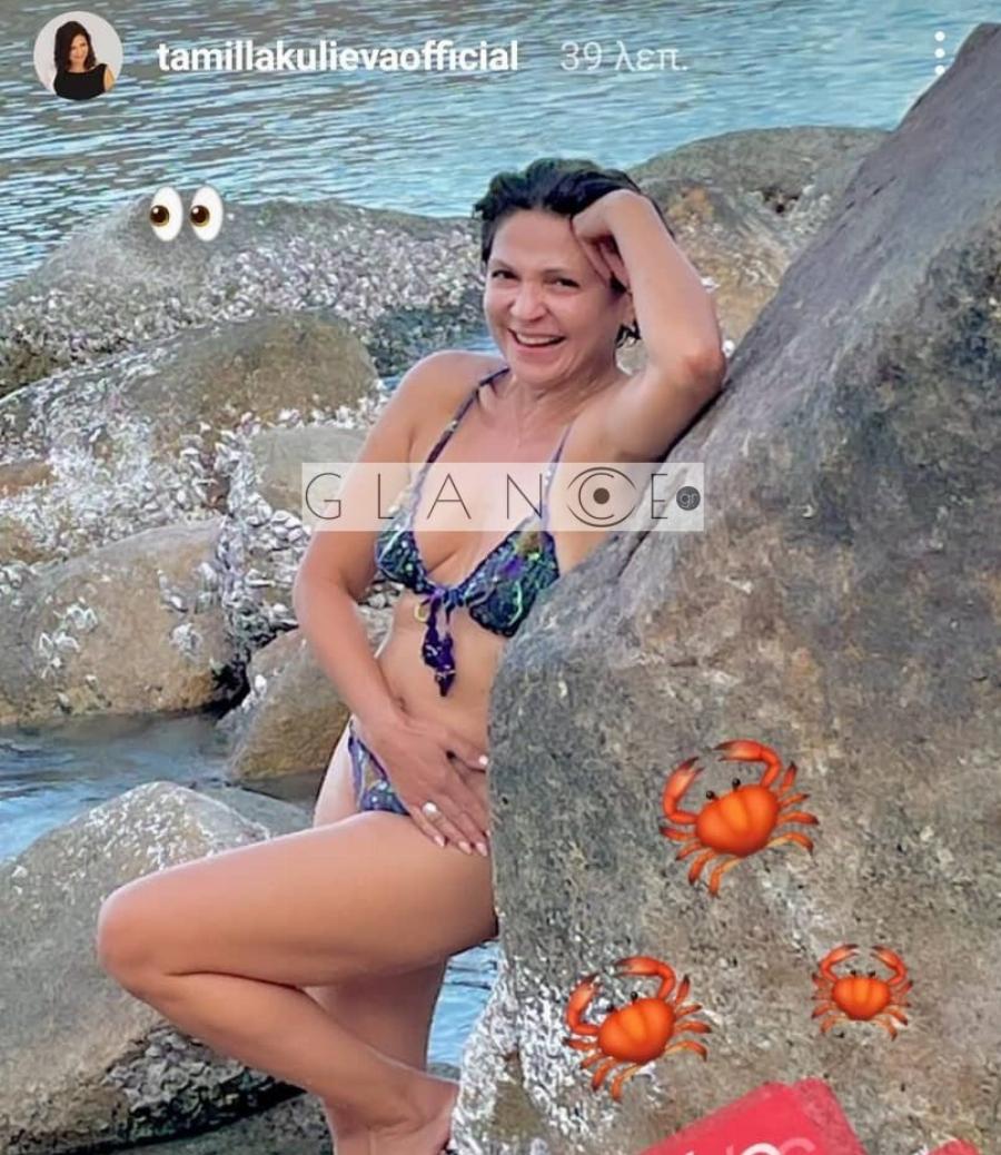 Είναι το κάτι άλλο, με μπικίνι στα 55 της: Η Ταμίλα Κουλίεβα χωρίς ρετούς και φίλτρα είναι η influencer που θα θέλαμε να έχουμε