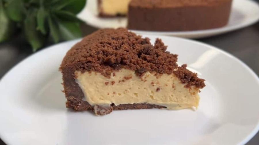 Γλυκός πειρασμός έτοιμος σε 5 λεπτά: Λαχταριστό γλυκό ψυγείου με μπισκότα και κρέμα γάλακτος