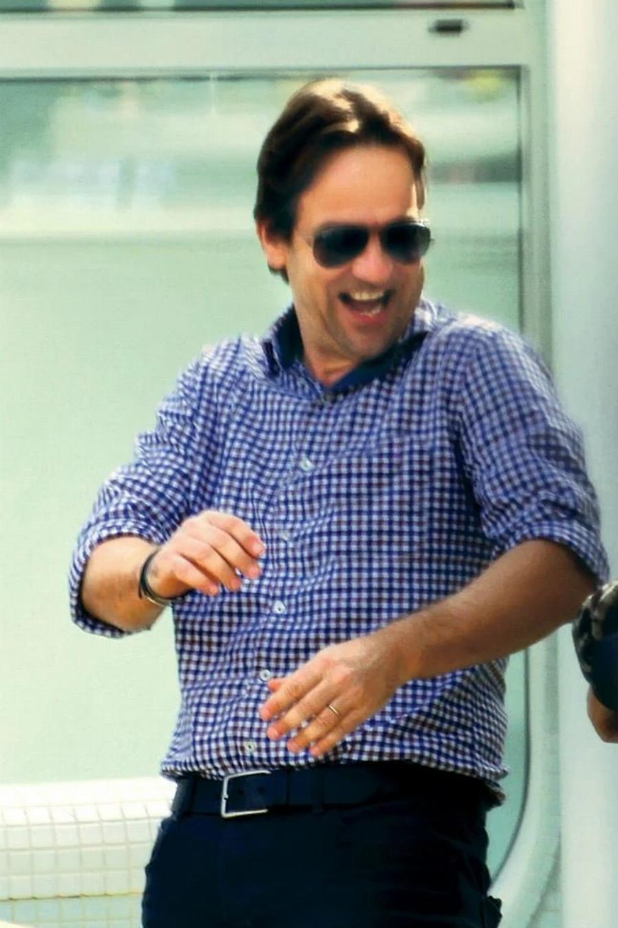 Εντυπωσιακές μέσα στην απλότητά τους: Για πρώτη φορά στη δημοσιότητα οι γαμήλιες βέρες της Ελένης Μενεγάκη και του Ματέο Παντζόπουλου