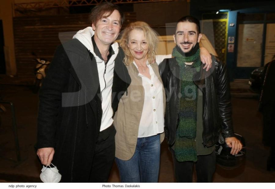 Έβαλε φράντζα και έγινε άλλος άνθρωπος: Αγνώριστος ο δικηγόρος Ερρίκος από τα «Μαύρα Μεσάνυχτα»